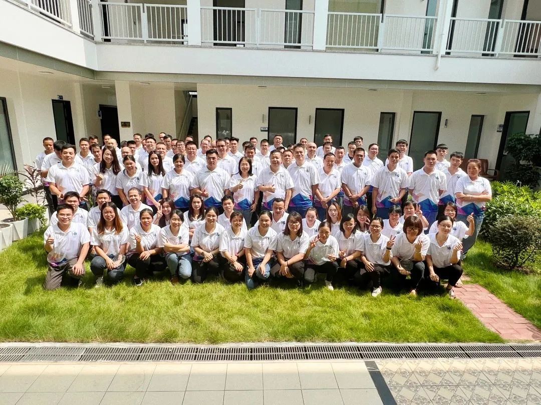 modular construction team